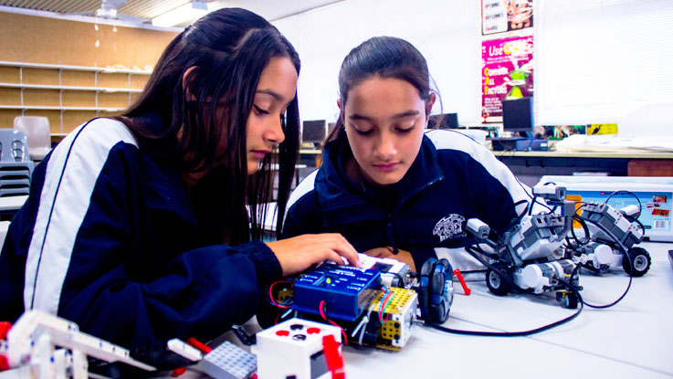 two girls in a stem class